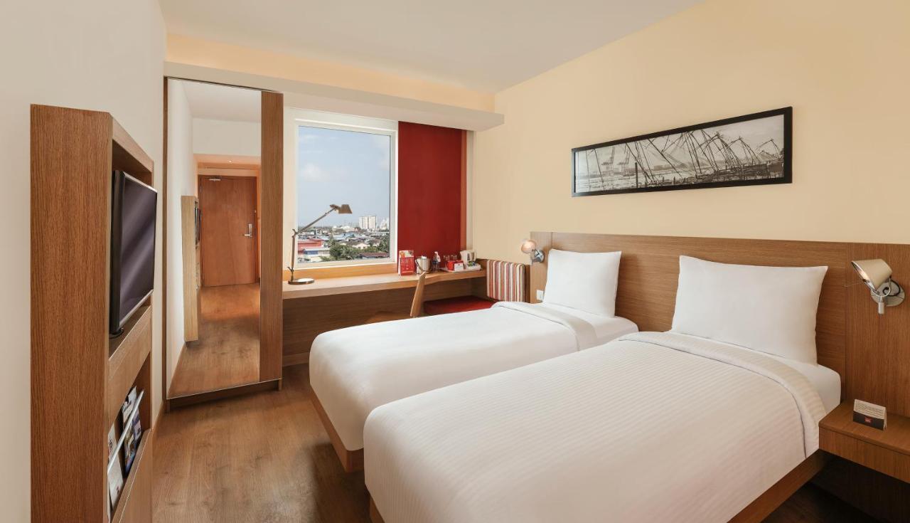 Ibis Kochi City Centre - An Accor Brand Ngoại thất bức ảnh