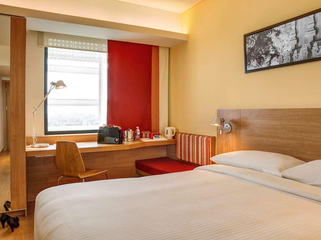 Ibis Kochi City Centre - An Accor Brand Ngoại thất bức ảnh